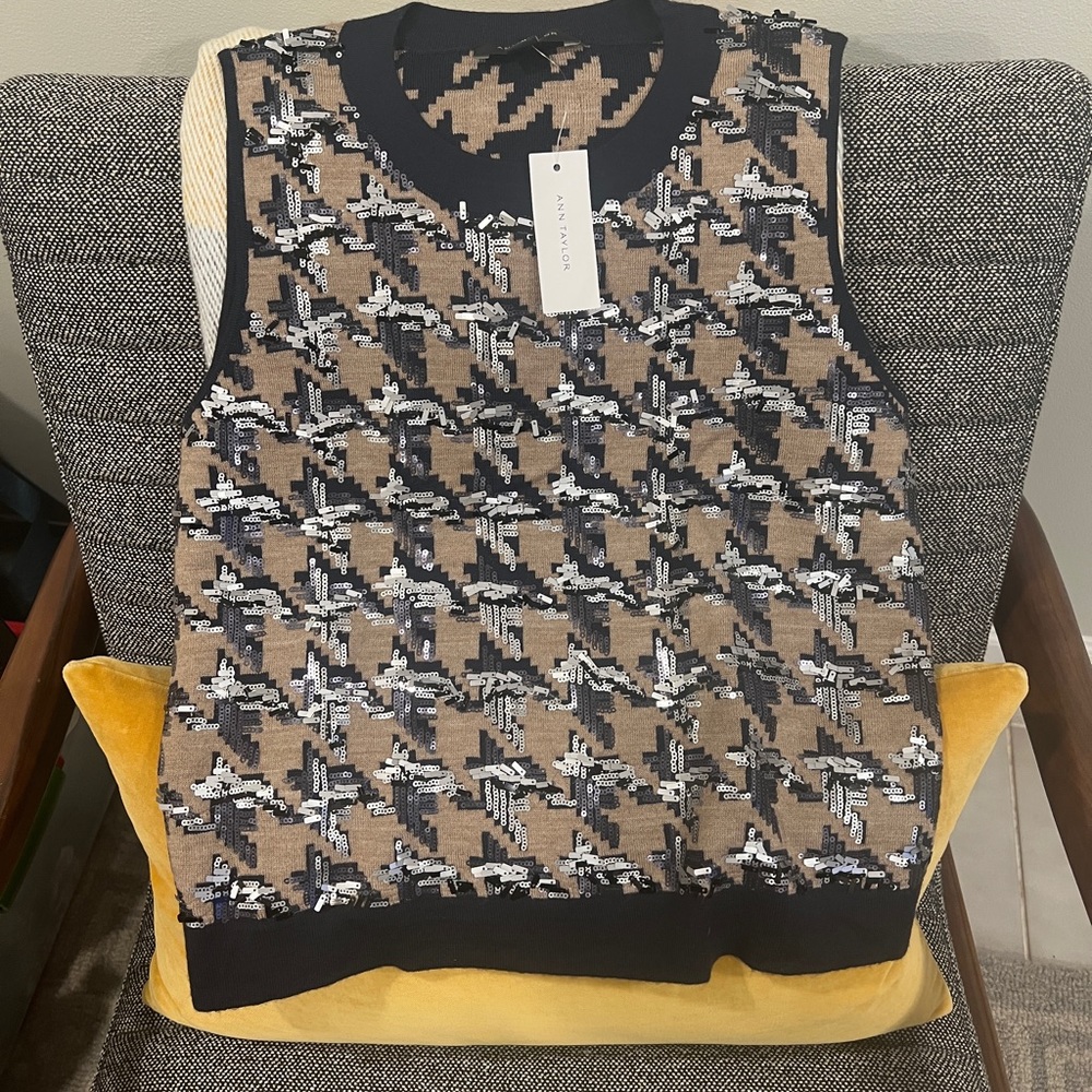 Ann Taylor Sequin/Sweater Vest (Medium) NWT